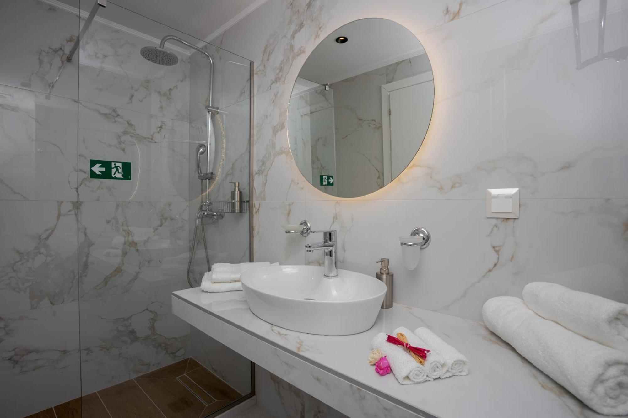 Myra Mare Suites By Estia Amoudara Lasithiou Exterior foto