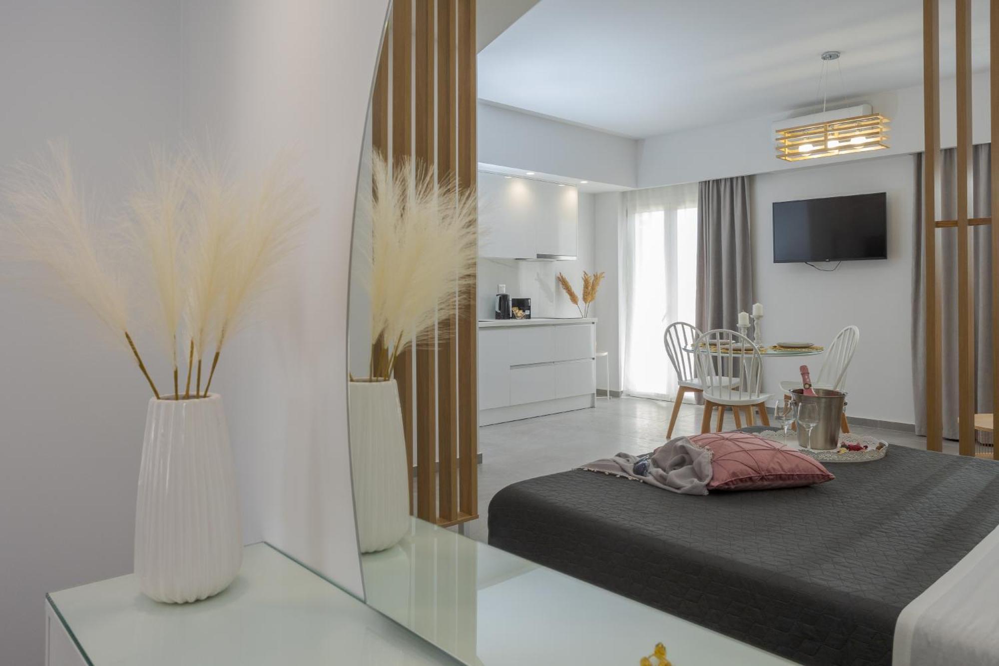 Myra Mare Suites By Estia Amoudara Lasithiou Exterior foto